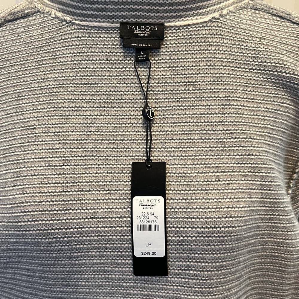 Talbots, Women’s large petite, gray & white one button sweater. - Picture 4 of 7